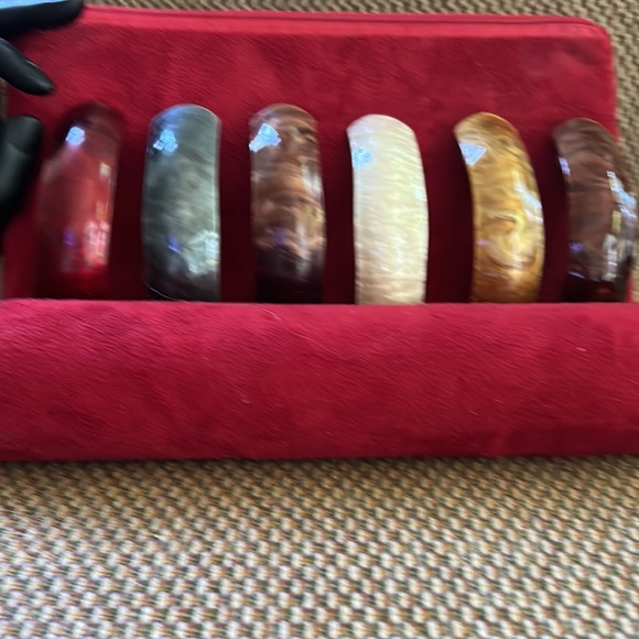 Six pretty barrettes for your wearing new and never worn. Sturdy. 4 1/2 “ each ! - Picture 2 of 6